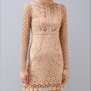❤️Chicwish lady like floral crochet in tan size XS